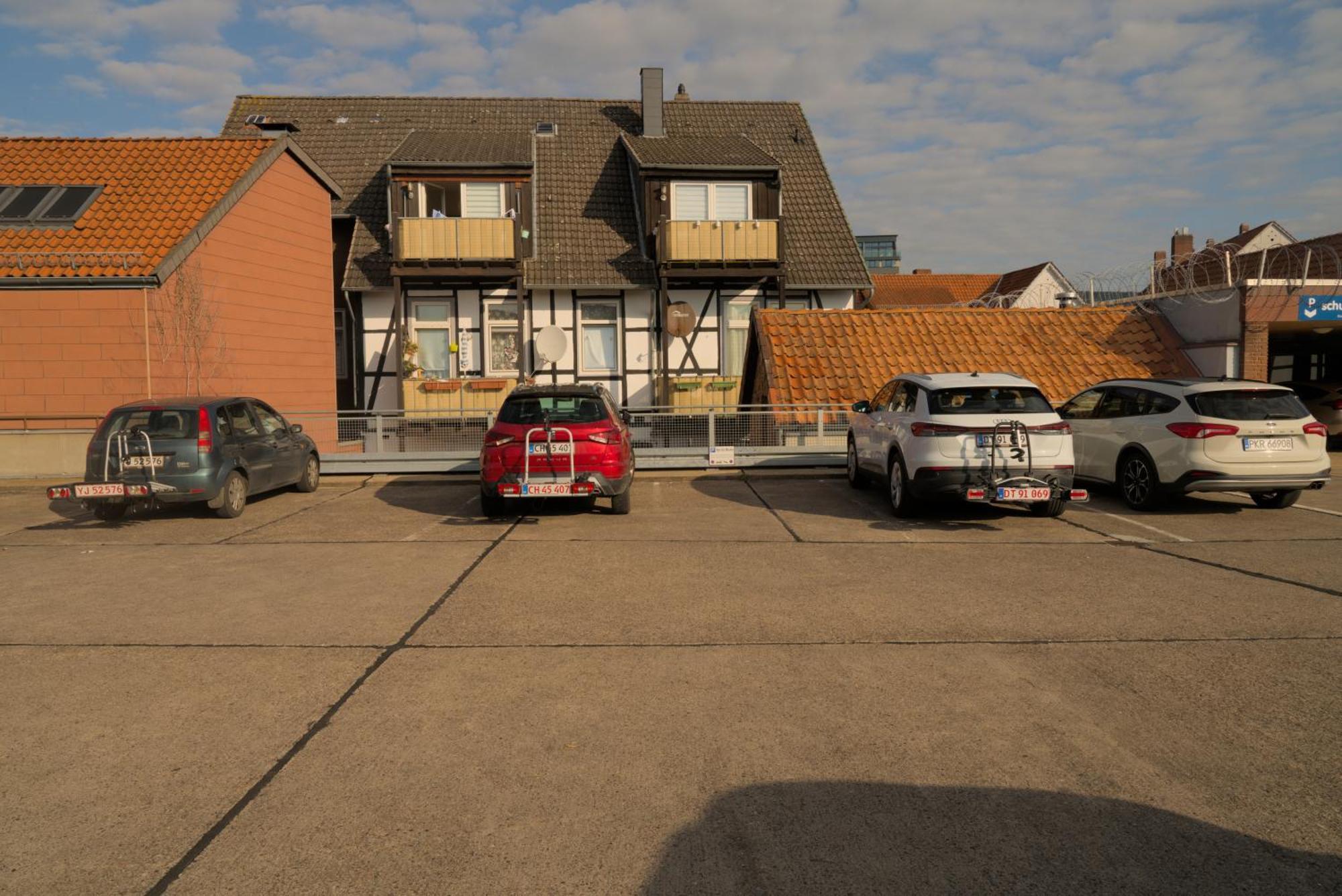Hotel Zum Grafen Hallermunt Springe Bagian luar foto